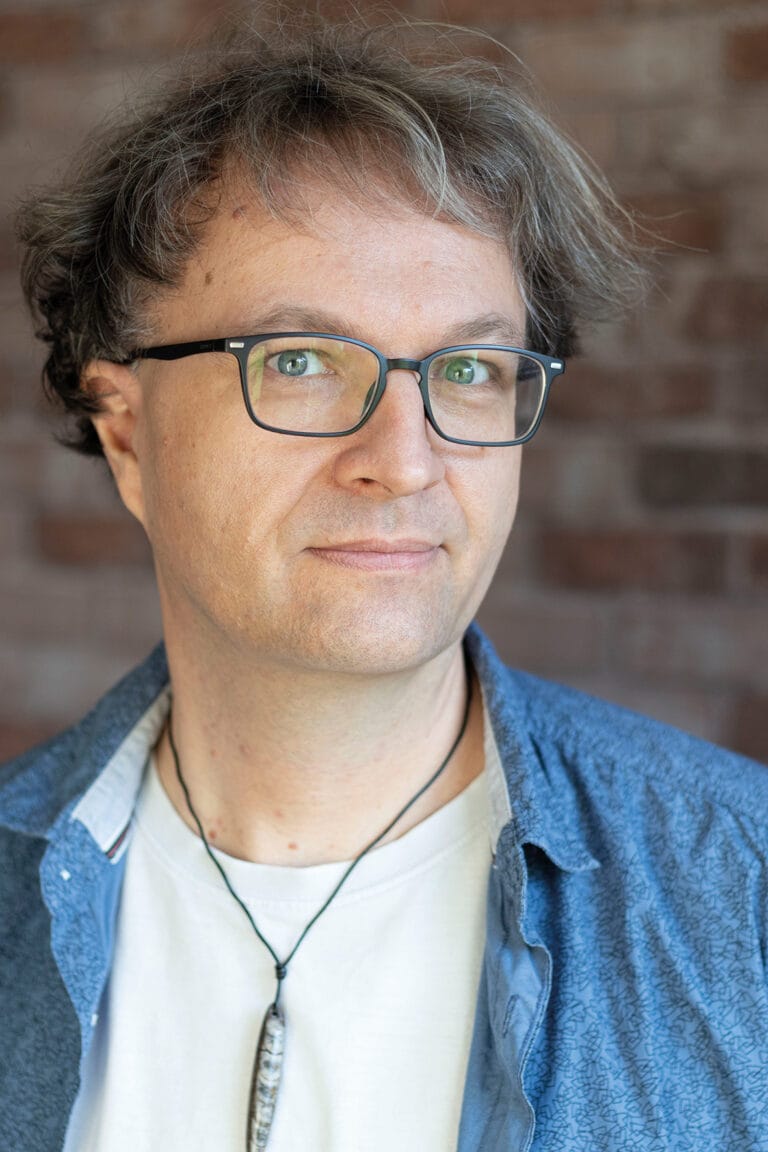 Tobi Wagner vor Mauer IMG_1187